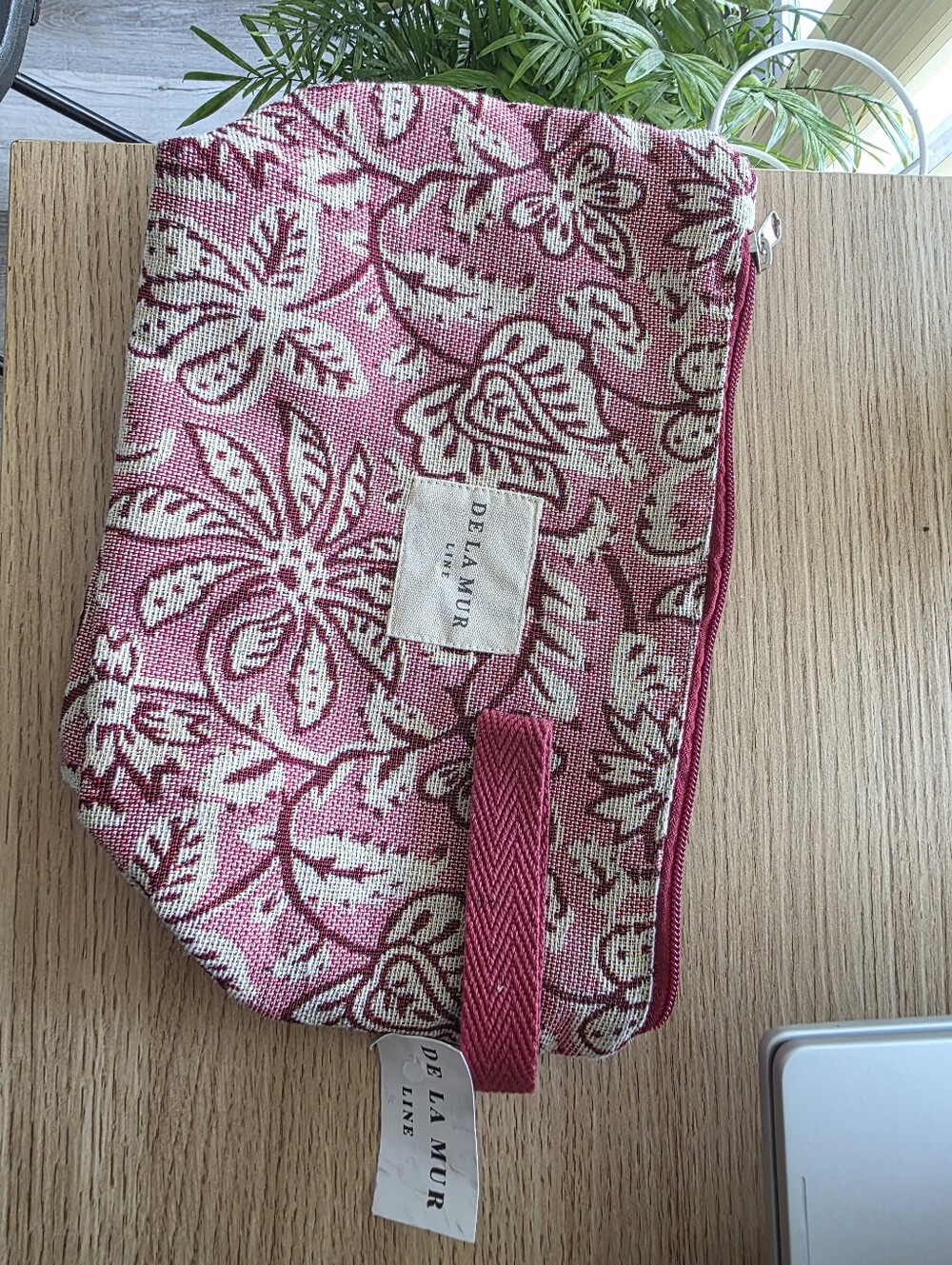 Linen Pink Floral Makeup Bag.